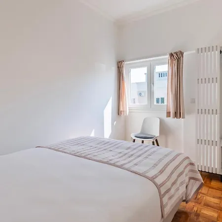 Stunning 3bdr Flat With Balcony & Ac By Lovelystay شقة *